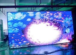 柔软色彩显现地砖屏：营造温馨光影的视觉盛宴